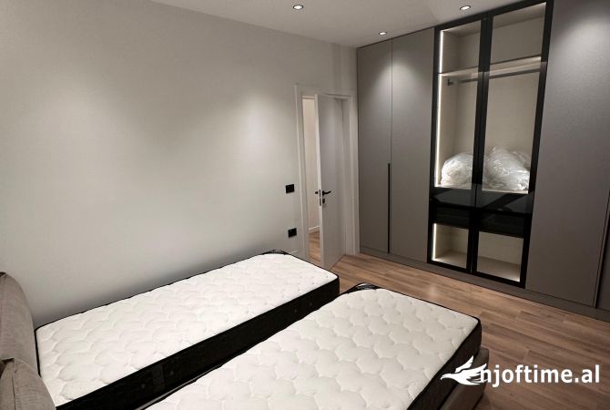 Shtepi me qera Apartament ne Tirane, 2+1, Mobilimi E mobiluar, Pagesa 600  Euro.