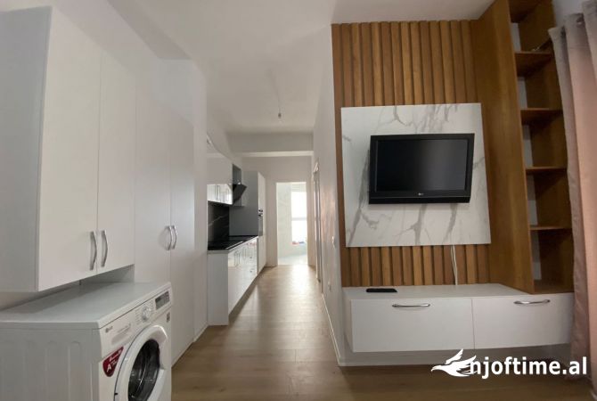 Shtepi me qera Apartament ne Tirane, 2+1, Mobilimi E mobiluar, Pagesa 450  Euro.
