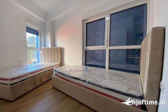 Shtepi me qera Apartament ne Tirane, 2+1, Mobilimi E mobiluar, Pagesa 450  Euro.