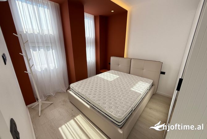 Shtepi ne shitje Apartament ne Tirane, 1+1, Mobilimi E mobiluar, Pagesa 141,000  Euro.