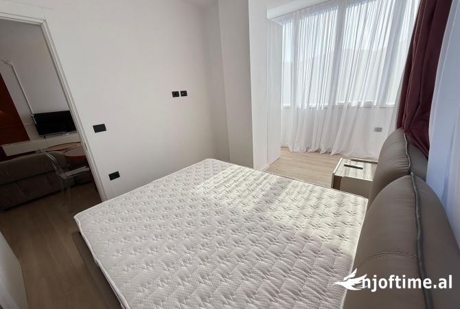 Shtepi ne shitje Apartament ne Tirane, 1+1, Mobilimi E mobiluar, Pagesa 155,000  Euro.