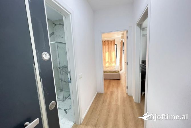 Shtepi me qera Apartament ne Tirane, 1+1, Mobilimi E mobiluar, Pagesa 550  Euro.