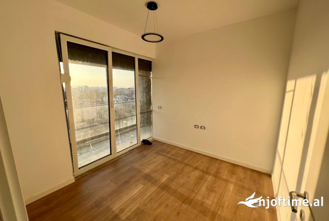 Shtepi me qera Apartament ne Tirane, 2+1, Mobilimi E mobiluar, Pagesa 650  Euro.