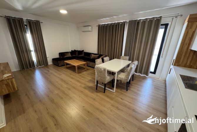 Shtepi me qera Apartament ne Tirane, 3+1, Mobilimi E mobiluar, Pagesa 1,100  Euro.