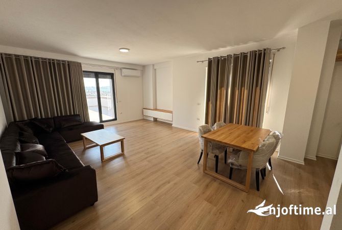 Shtepi me qera 3+1 ne Tirane - 1,100 Euro