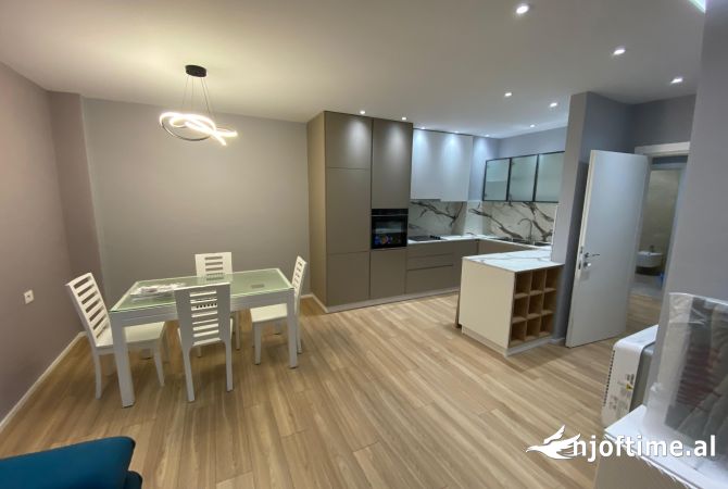 Shtepi me qera 2+1 ne Tirane - 700 Euro