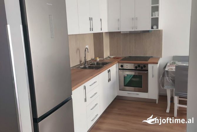Shtepi me qera Apartament ne Tirane, 1+1, Mobilimi E mobiluar, Pagesa 350  Euro.