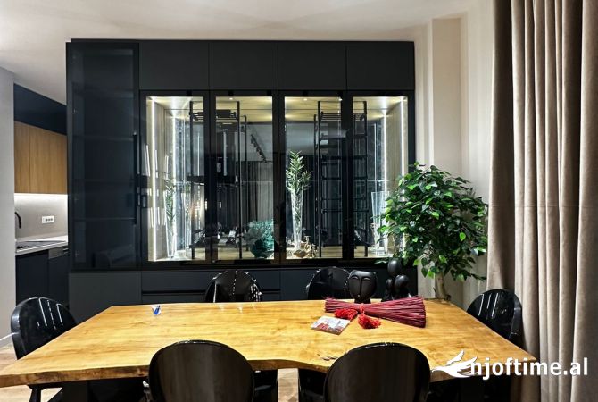 Shtepi me qera Apartament ne Tirane, 2+1, Mobilimi E mobiluar, Pagesa 1,000  Euro.