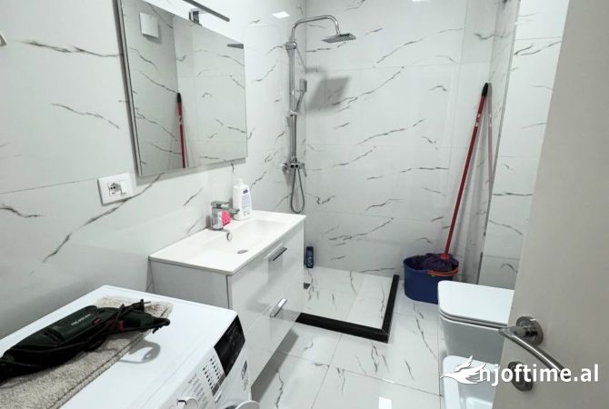 Shtepi me qera Apartament ne Tirane, 1+1, Mobilimi E mobiluar, Pagesa 500  Euro.