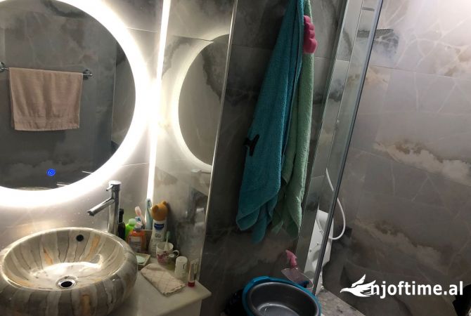 Shtepi me qera Apartament ne Tirane, 1+1, Mobilimi E mobiluar, Pagesa 550  Euro.