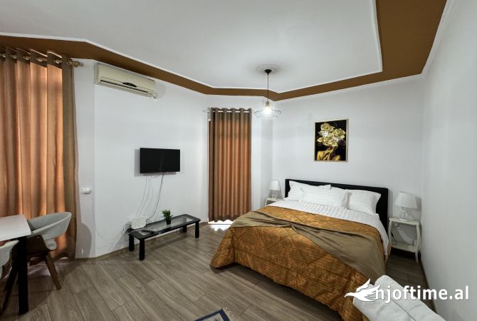 Shtepi me qera Garsoniere ne Tirane - 500 Euro