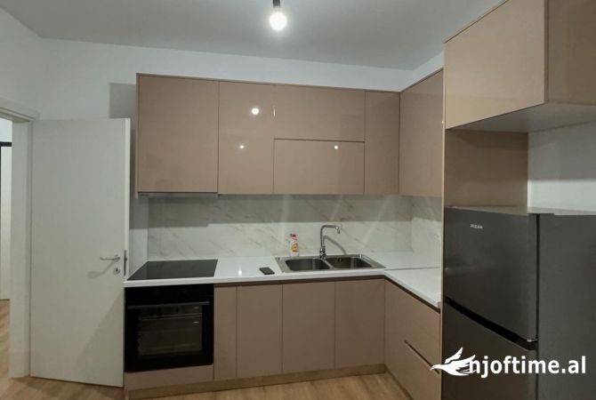 Shtepi me qera 1+1 ne Tirane - 550 Euro