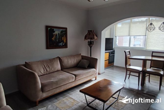 Shtepi me qera 1+1 ne Tirane - 550 Euro