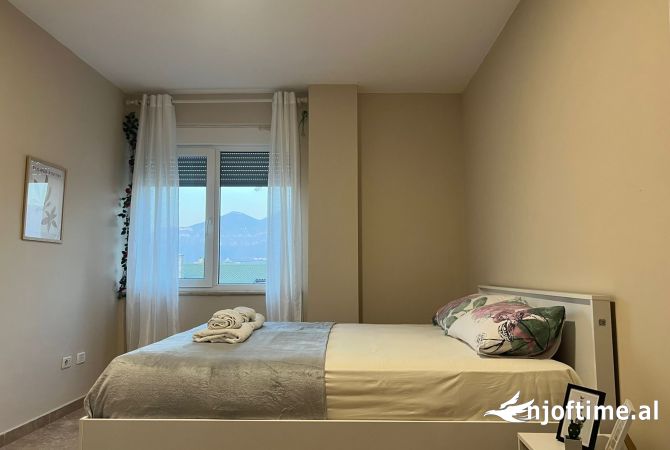 Shtepi me qera Apartament ne Tirane, 2+1, Mobilimi E mobiluar, Pagesa 65,000  Leke.