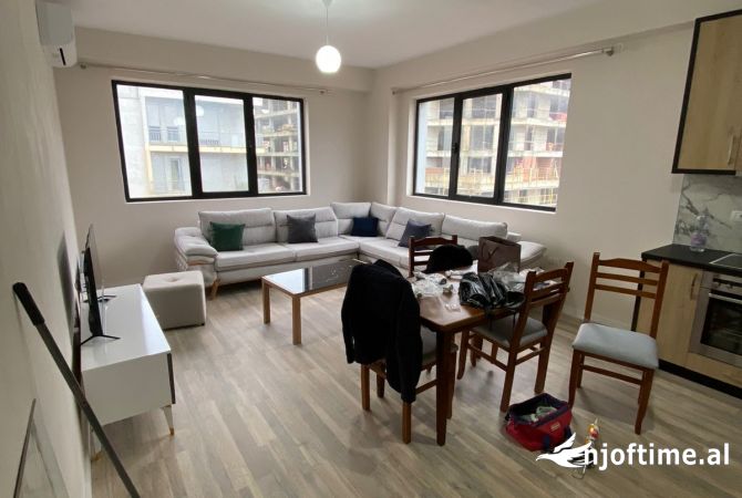 Shtepi me qera 2+1 ne Tirane - 50,000 Leke