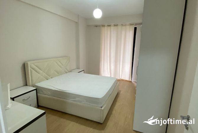 Shtepi me qera 1+1 ne Tirane - 450 Euro