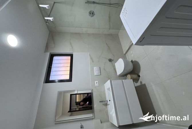 Shtepi me qera Apartament ne Tirane, 1+1, Mobilimi E mobiluar, Pagesa 600  Euro.