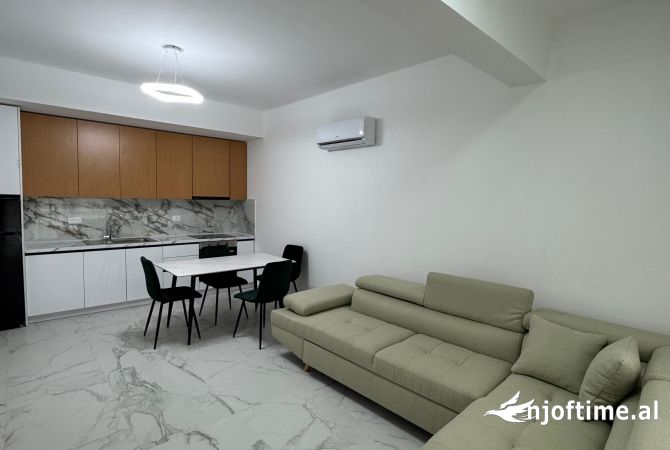 Shtepi me qera Apartament ne Tirane, 1+1, Mobilimi E mobiluar, Pagesa 450  Euro.