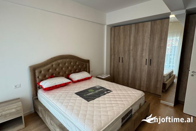 Shtepi me qera Apartament ne Tirane, 1+1, Mobilimi E mobiluar, Pagesa 450  Euro.