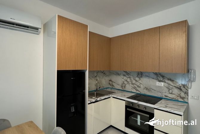 Shtepi me qera 1+1 ne Tirane - 450 Euro