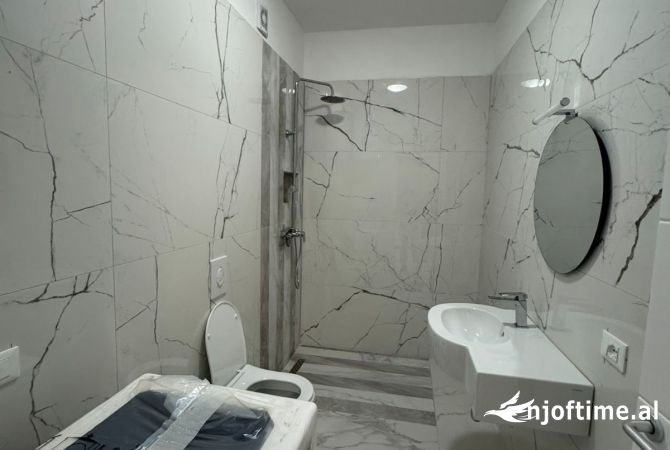 Shtepi me qera Apartament ne Tirane, 1+1, Mobilimi E mobiluar, Pagesa 450  Euro.