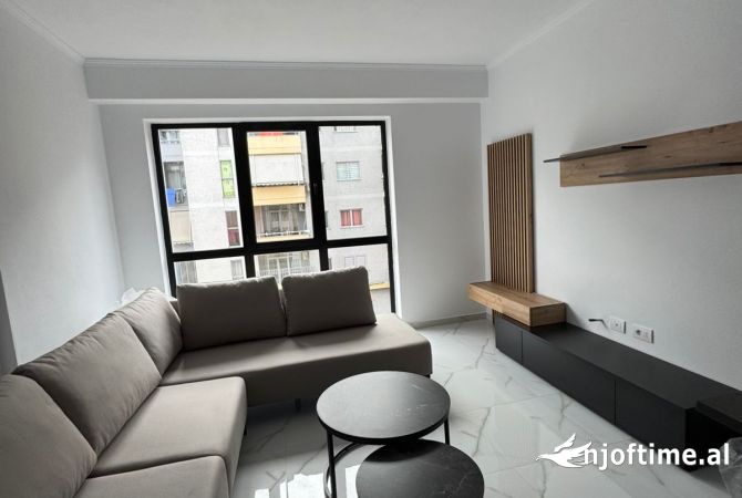 Shtepi me qera 1+1 ne Tirane - 450 Euro