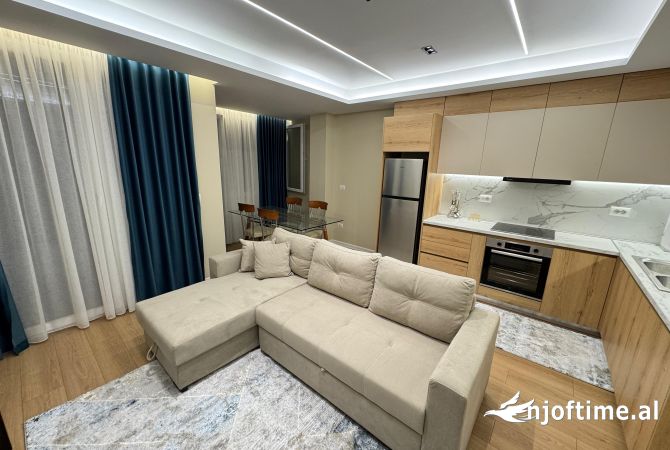 Shtepi me qera Apartament ne Tirane, 2+1, Mobilimi E mobiluar, Pagesa 700  Euro.