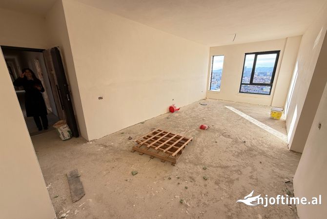 Shtepi ne shitje Apartament ne Tirane, 2+1, Mobilimi Bosh, pa mobiluar, Pagesa 138,180  Euro.