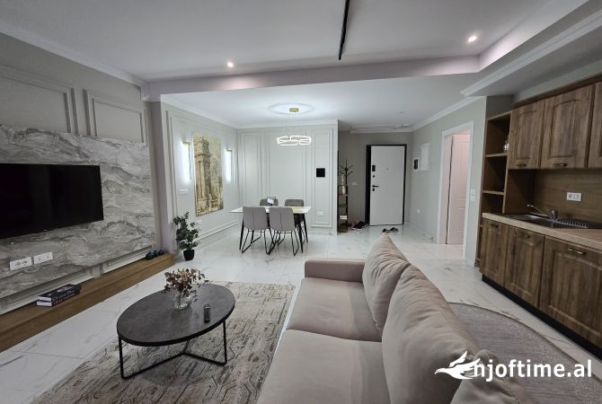 Shtepi me qera 2+1 ne Tirane - 2,000 Euro