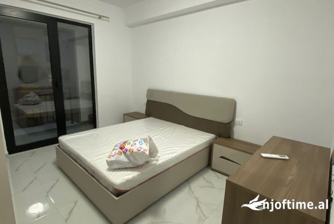 Shtepi me qera 1+1 ne Tirane - 450 Euro
