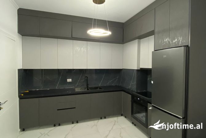 Shtepi me qera 1+1 ne Tirane - 450 Euro