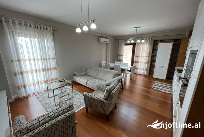 Shtepi me qera 3+1 ne Tirane - 1,100 Euro