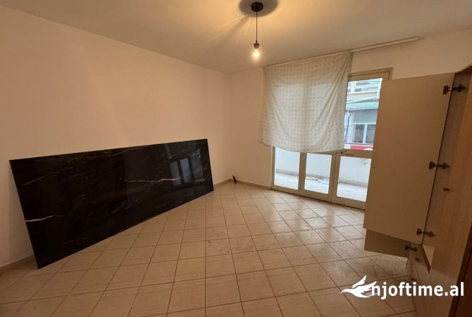 Casa in affitto 1+1 a Tirana - 35,000 Leke