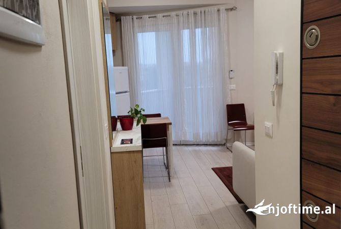 Shtepi me qera Apartament ne Tirane, 1+1, Mobilimi E mobiluar, Pagesa 55,000  Leke.
