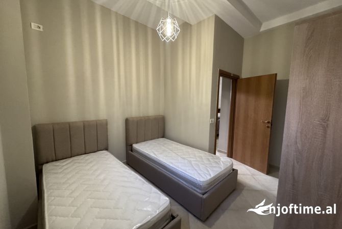 Shtepi me qera Apartament ne Tirane, 2+1, Mobilimi E mobiluar, Pagesa 350  Euro.
