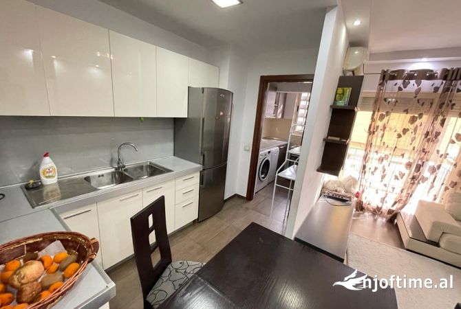 Shtepi me qera 2+1 ne Tirane - 500 Euro