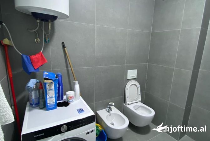 Shtepi me qera Apartament ne Tirane, 2+1, Mobilimi E mobiluar, Pagesa 600  Euro.