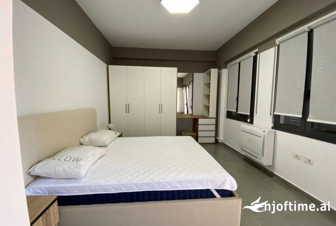 Shtepi me qera Apartament ne Tirane, 2+1, Mobilimi E mobiluar, Pagesa 700  Euro.