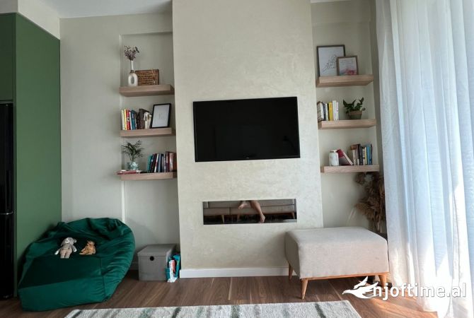 Shtepi me qera Apartament ne Tirane, 2+1, Mobilimi E mobiluar, Pagesa 1,300  Euro.