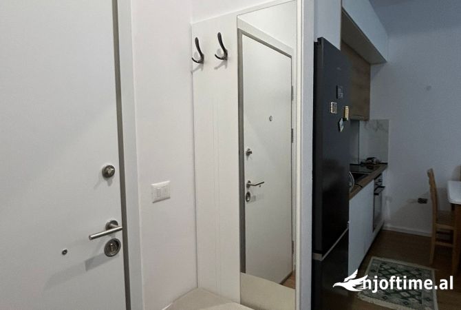 Shtepi me qera Apartament ne Tirane, 1+1, Mobilimi E mobiluar, Pagesa 42,000  Leke.