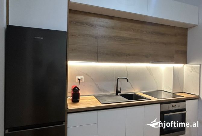 Shtepi me qera Apartament ne Tirane, 1+1, Mobilimi E mobiluar, Pagesa 42,000  Leke.