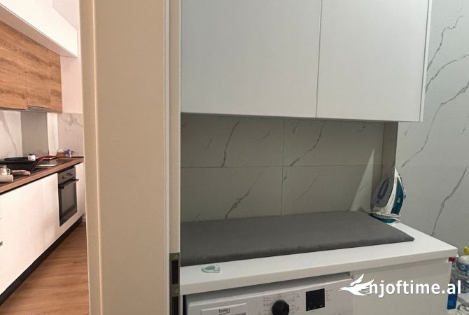 Shtepi me qera 1+1 ne Tirane - 42,000 Leke