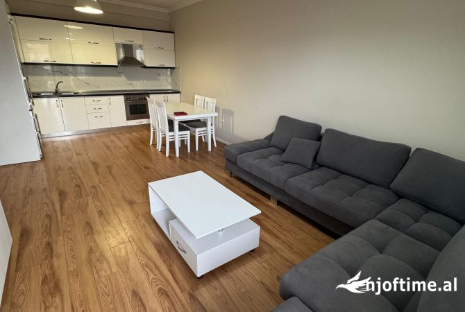 Shtepi me qera 2+1 ne Tirane - 550 Euro