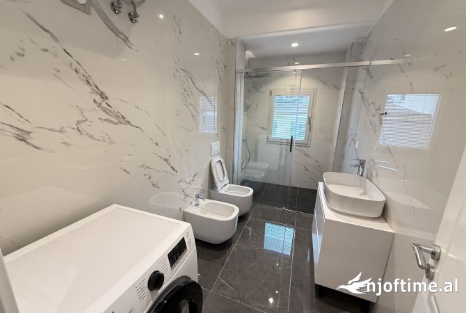 Shtepi me qera 2+1 ne Tirane - 850 Euro