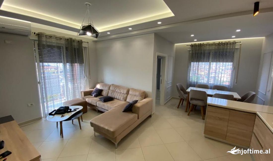 Shtepi me qera Apartament ne Tirane, 2+1, Mobilimi E mobiluar, Pagesa 600  Euro.