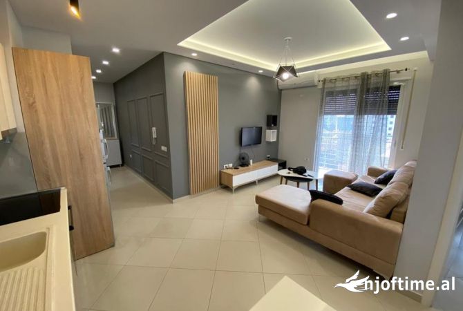 Shtepi me qera Apartament ne Tirane, 2+1, Mobilimi E mobiluar, Pagesa 600  Euro.