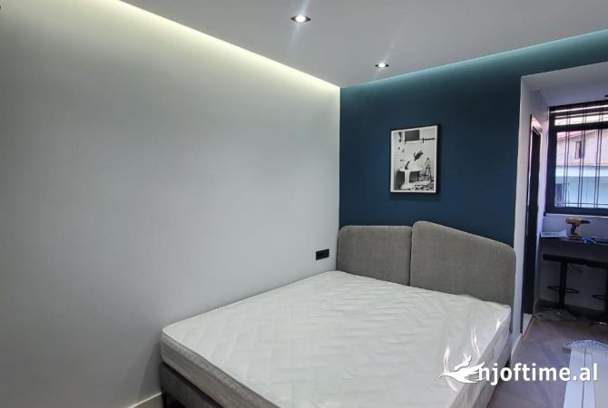 Shtepi ne shitje Apartament ne Tirane, 2+1, Mobilimi E mobiluar, Pagesa 259,000  Euro.