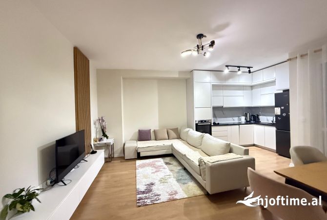 Shtepi ne shitje Apartament ne Tirane, 2+1, Mobilimi E mobiluar, Pagesa 143,000  Euro.