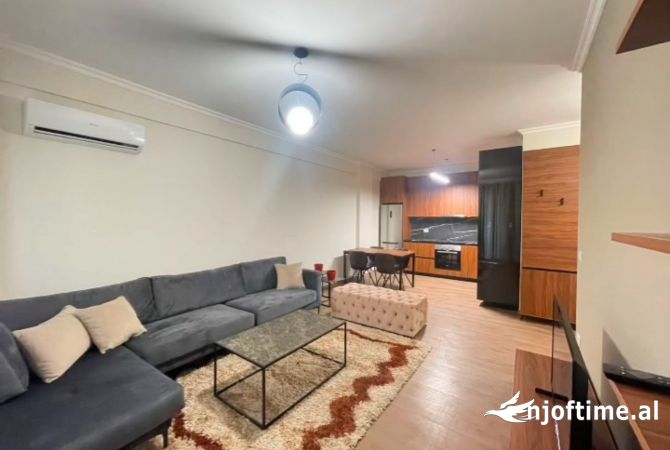 Shtepi me qera 1+1 ne Tirane - 750 Euro