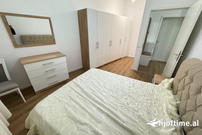 Shtepi me qera Apartament ne Tirane, 1+1, Mobilimi E mobiluar, Pagesa 400  Euro.